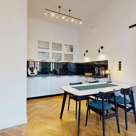 Big Modern Apart - Market Square - Nice View - Next To Town Hall Apartment Вроцлав Екстериор снимка